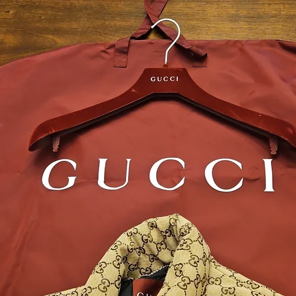Gucci Beige Monogram Quilted Puffer Jacket - Picture 13 of 14